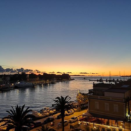 L'Aurora Luxury Apartment Zara Esterno foto