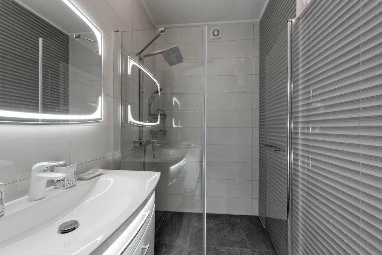 L'Aurora Luxury Apartment Zara Esterno foto