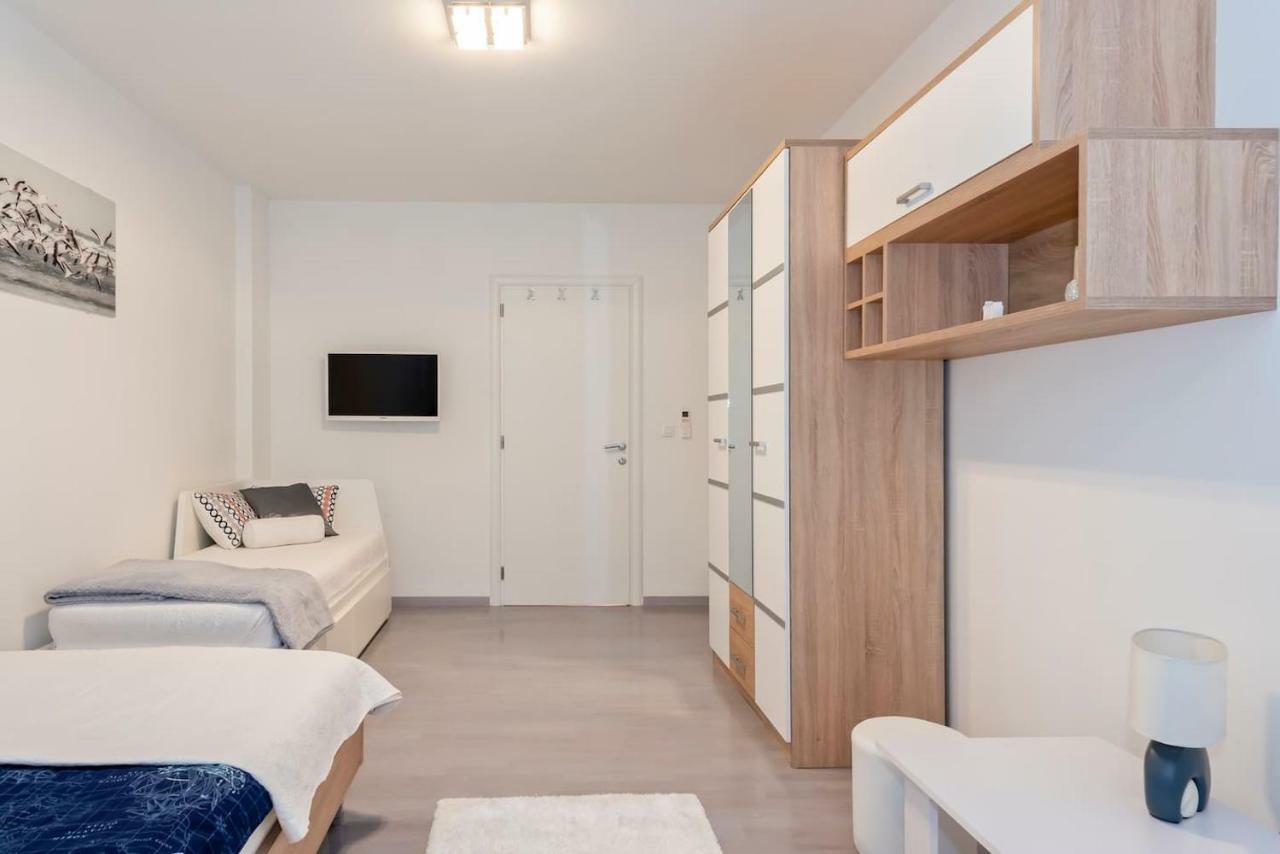 L'Aurora Luxury Apartment Zara Esterno foto