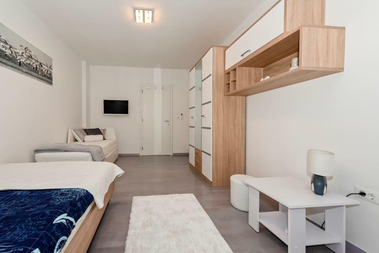 L'Aurora Luxury Apartment Zara Esterno foto